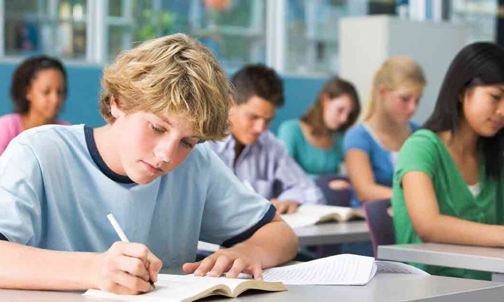 where-to-order-a-quality-made-replacement-diploma-fast